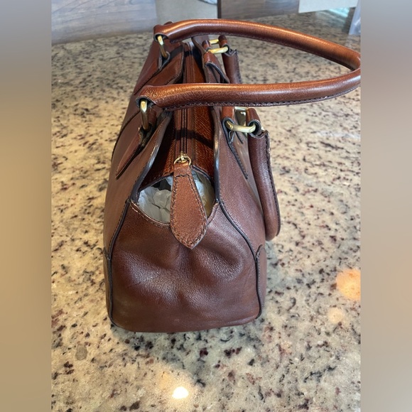 Circa 2000s Wilson’s leather brown satchel - Picture 2 of 9